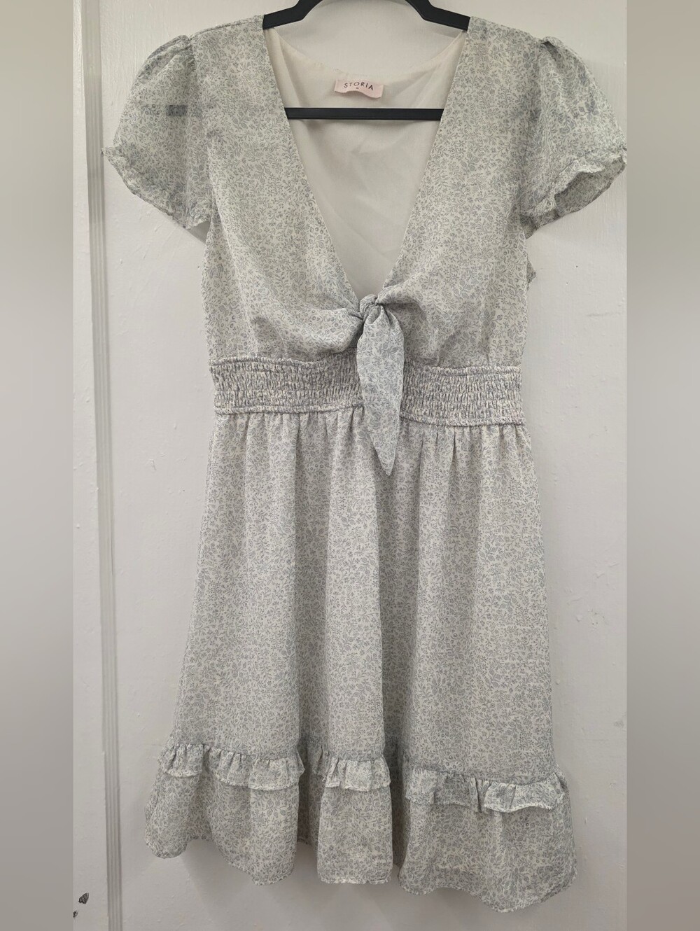 Storia Floral Tie-front Smocked Mini Dress Blue Floral M